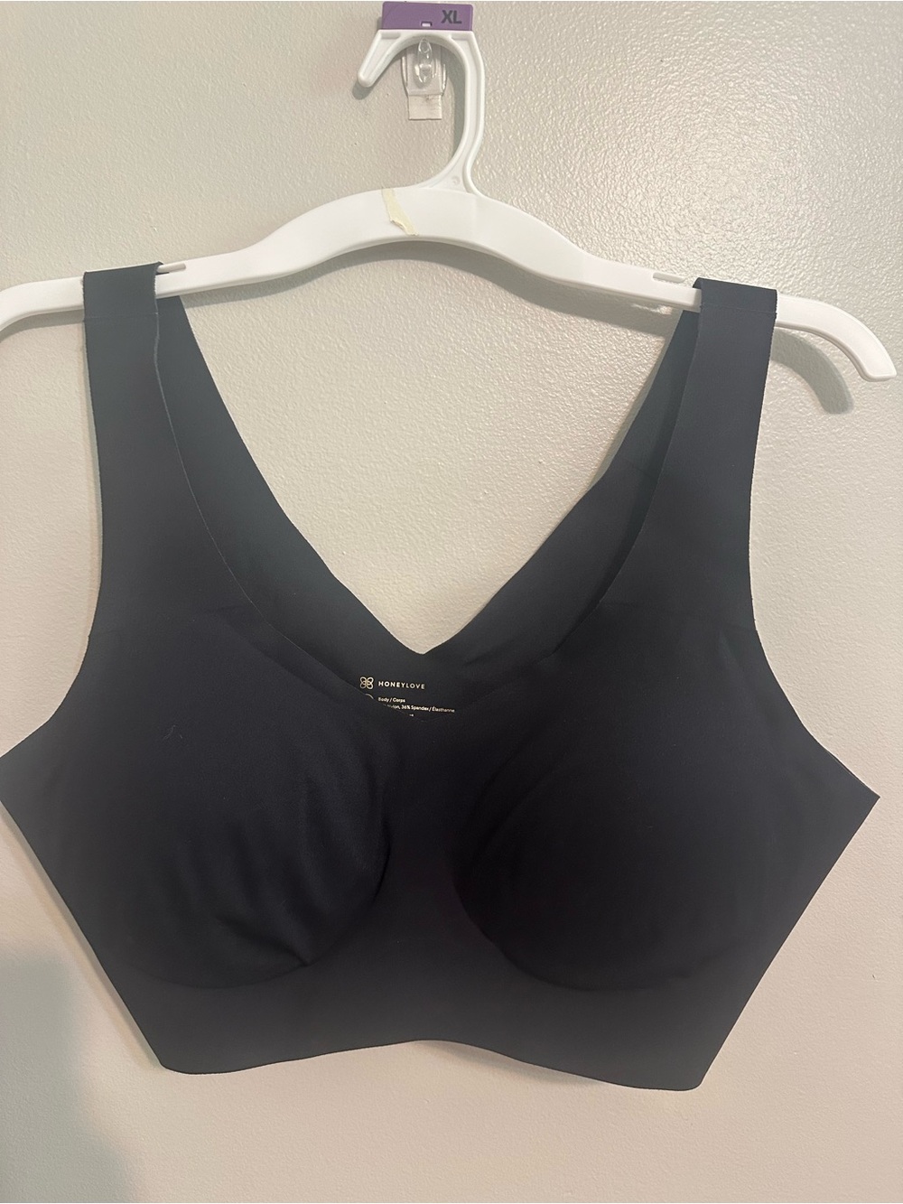 Honeylove black Vneck padded sports bra